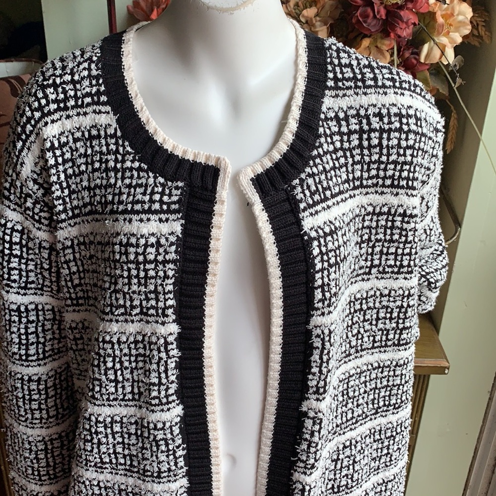 Loft Plus Striped Knit 🧶 Cardigan - Picture 2 of 12